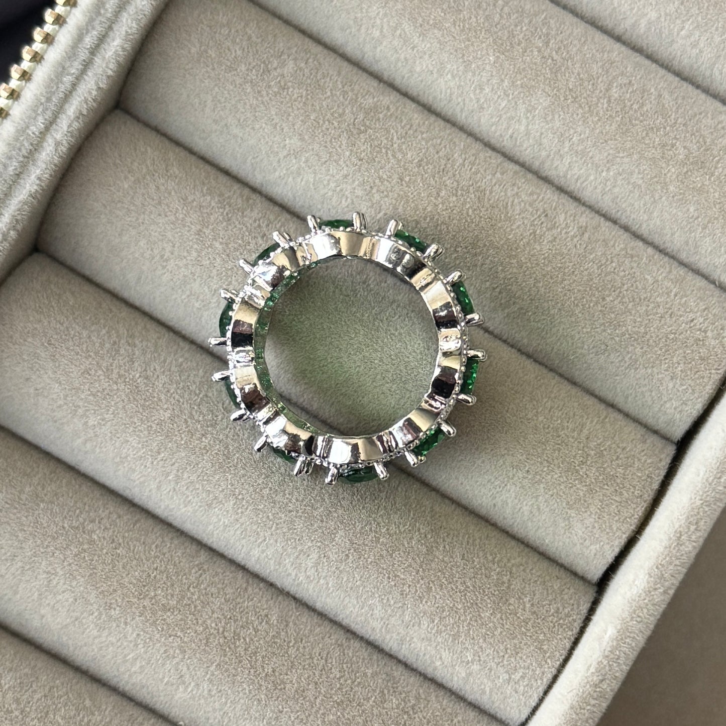 Anillo Jade