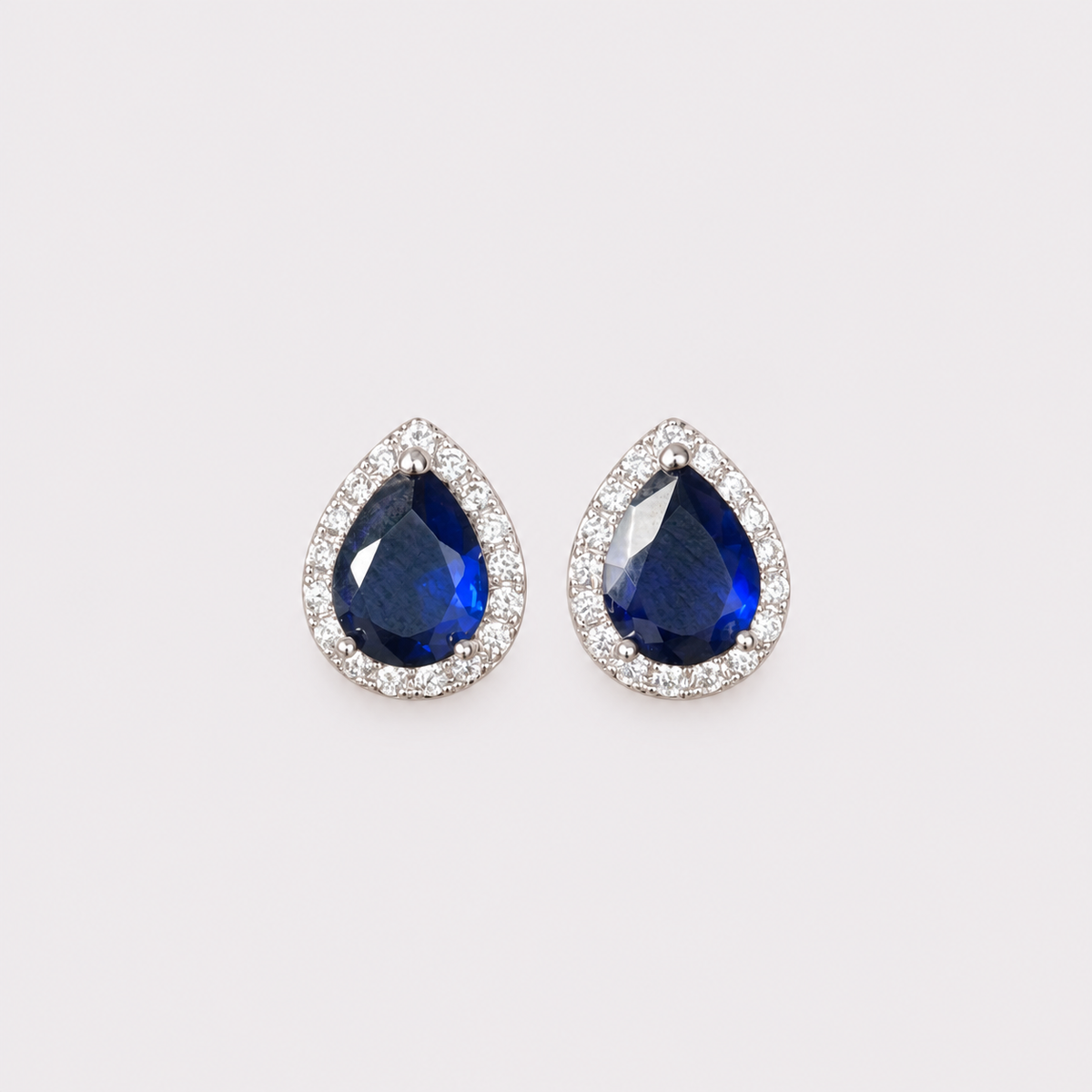 Aretes Thea