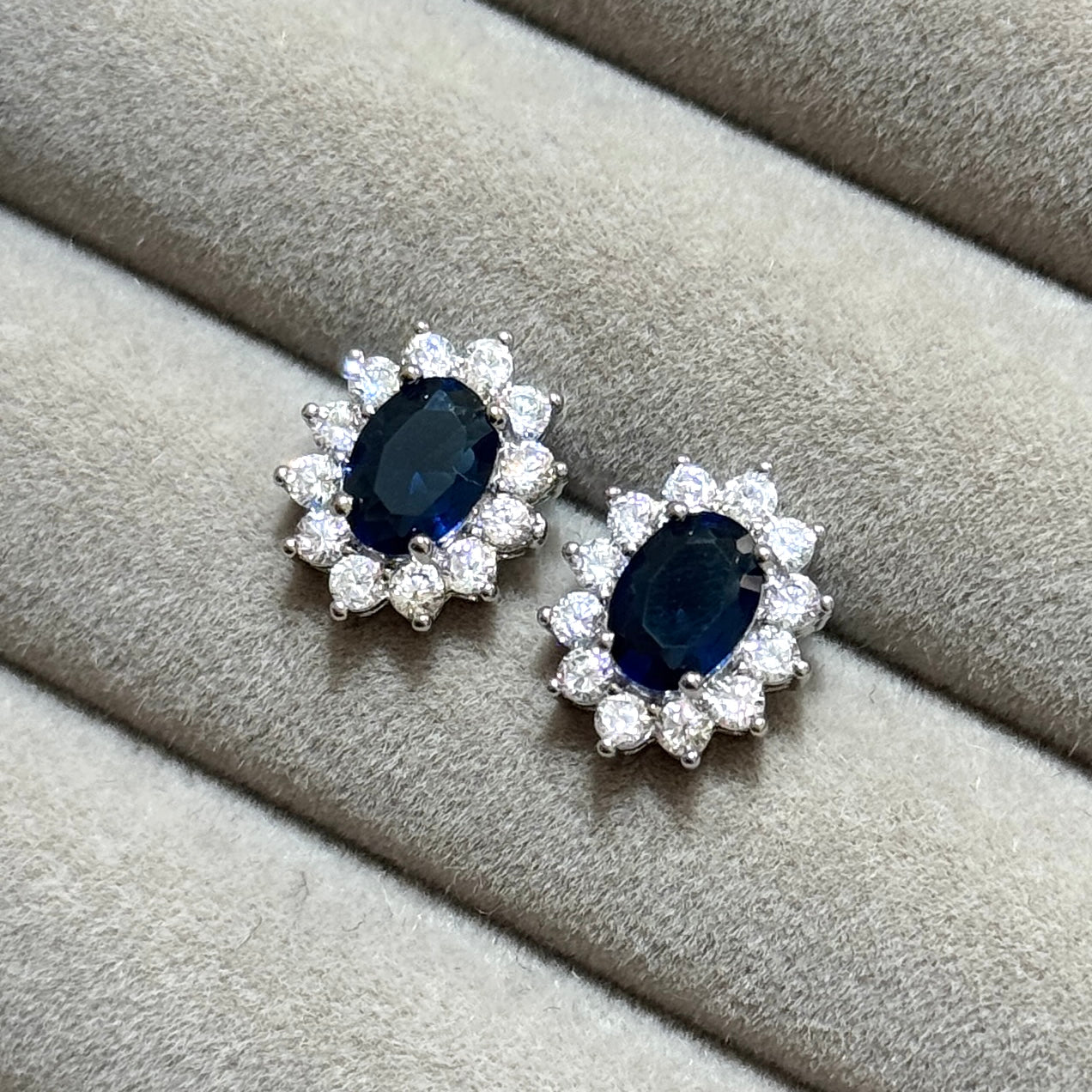 Aretes Helena