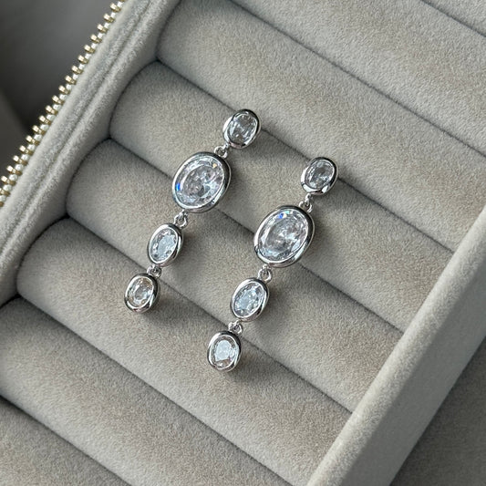 Aretes Nova