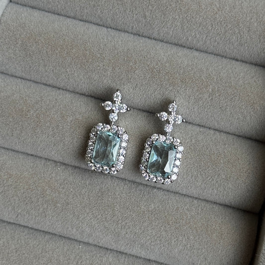 Aretes Aurora