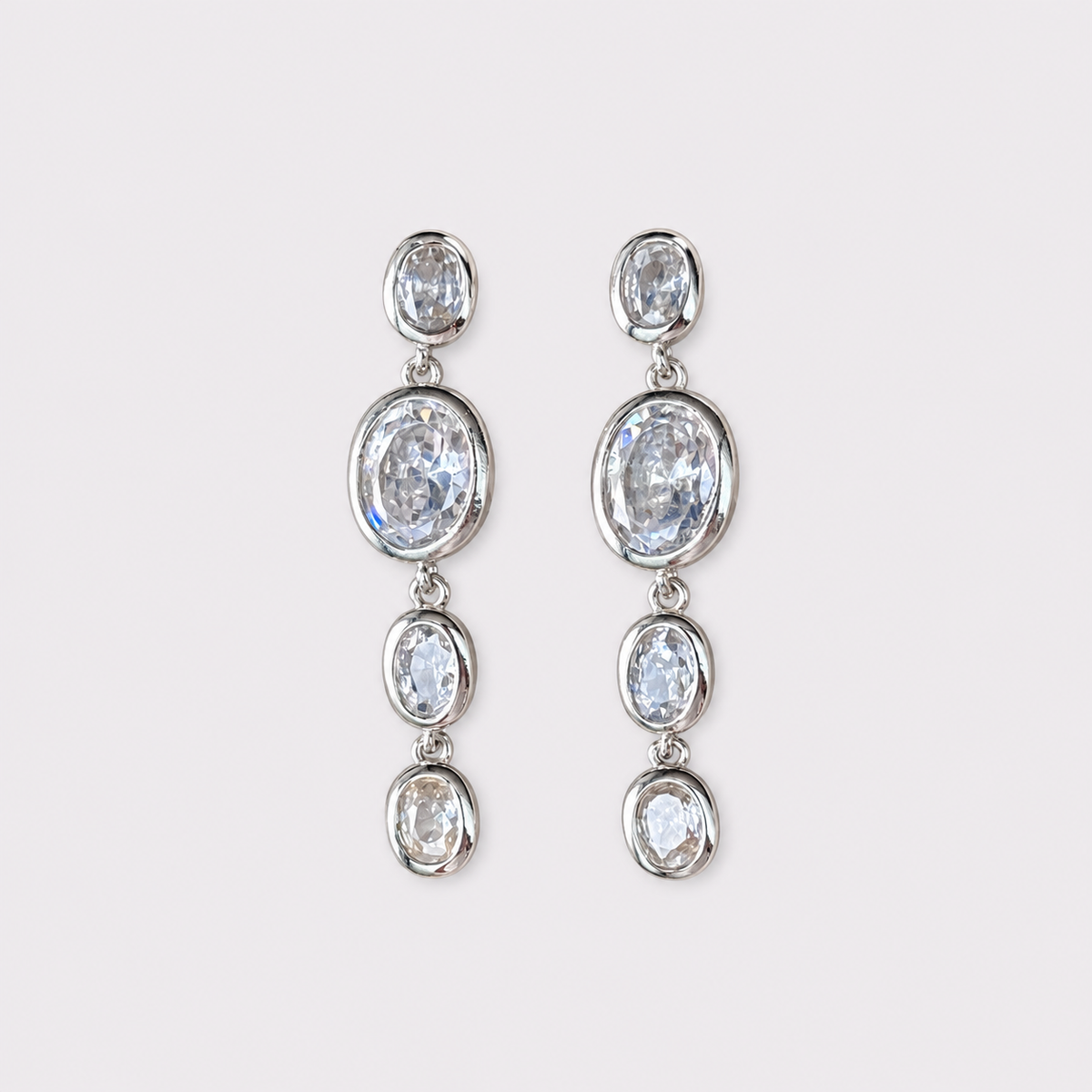 Aretes Nova